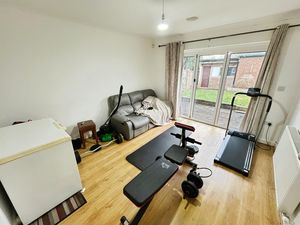 Sitting Room- click for photo gallery